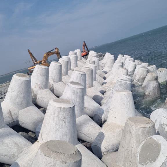 Development of fishery Harbour at Navabandar Dist/Gir Somnath Part - A ( Marine Structure) and Part-B (Dredging)